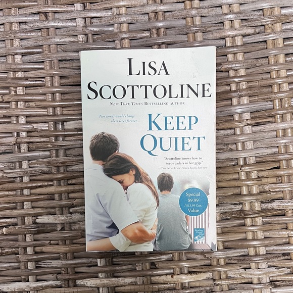 Lisa Scottoline Keep Quiet - Picture 1 of 3